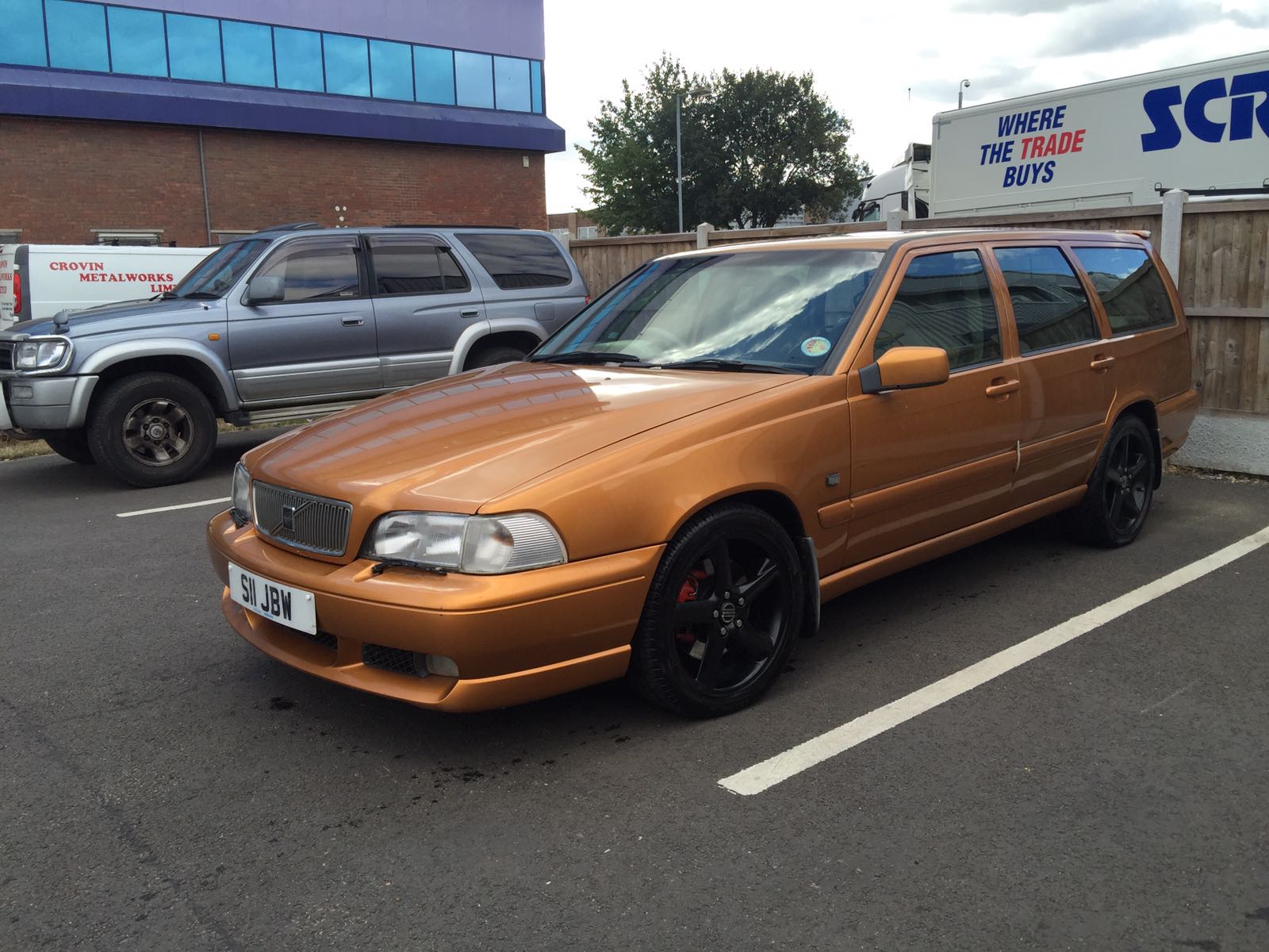 Name:  Volvo V70R.jpg
Views: 0
Size:  251.7 KB