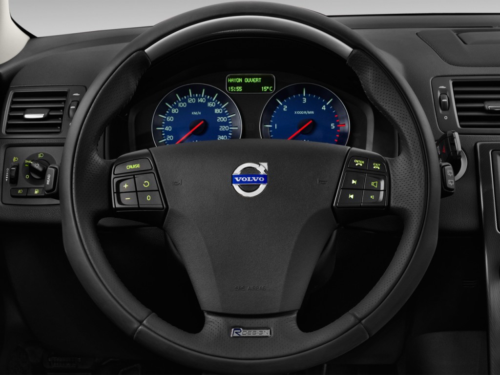 Name:  2013-volvo-c30-2-door-coupe-auto-r-design-steering-wheel_100419771_l.jpg
Views: 0
Size:  113.8 KB